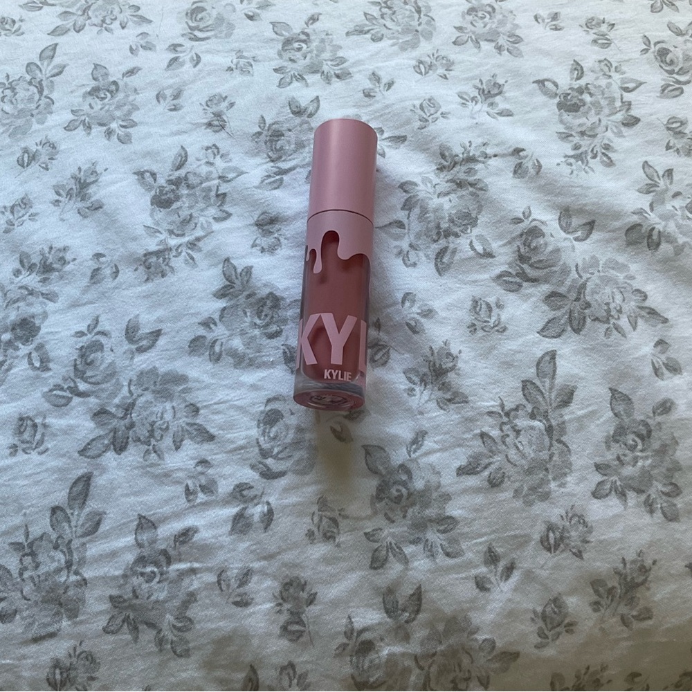 Kylie Jenner lip gloss